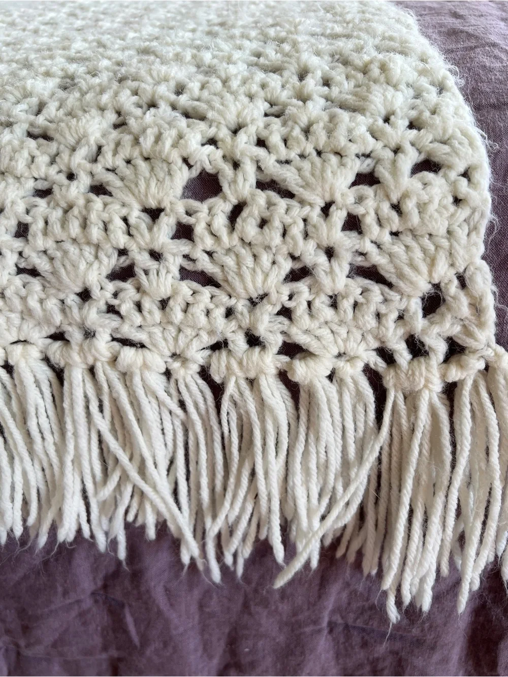 Vintage Handmade Cream Crochet Shell Stitch Throw Blanket with Fringe
